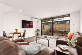 Funky Spacious 2Bdrms 2Bthrms Free Covered Park.